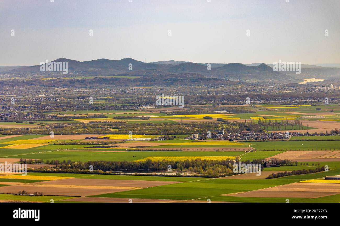 Vista aerea, vista su Siebengebirge, Königswinter, Renania settentrionale-Vestfalia, Germania, DE, Europa, Vista remota, forme e colori, Montagne, K Foto Stock