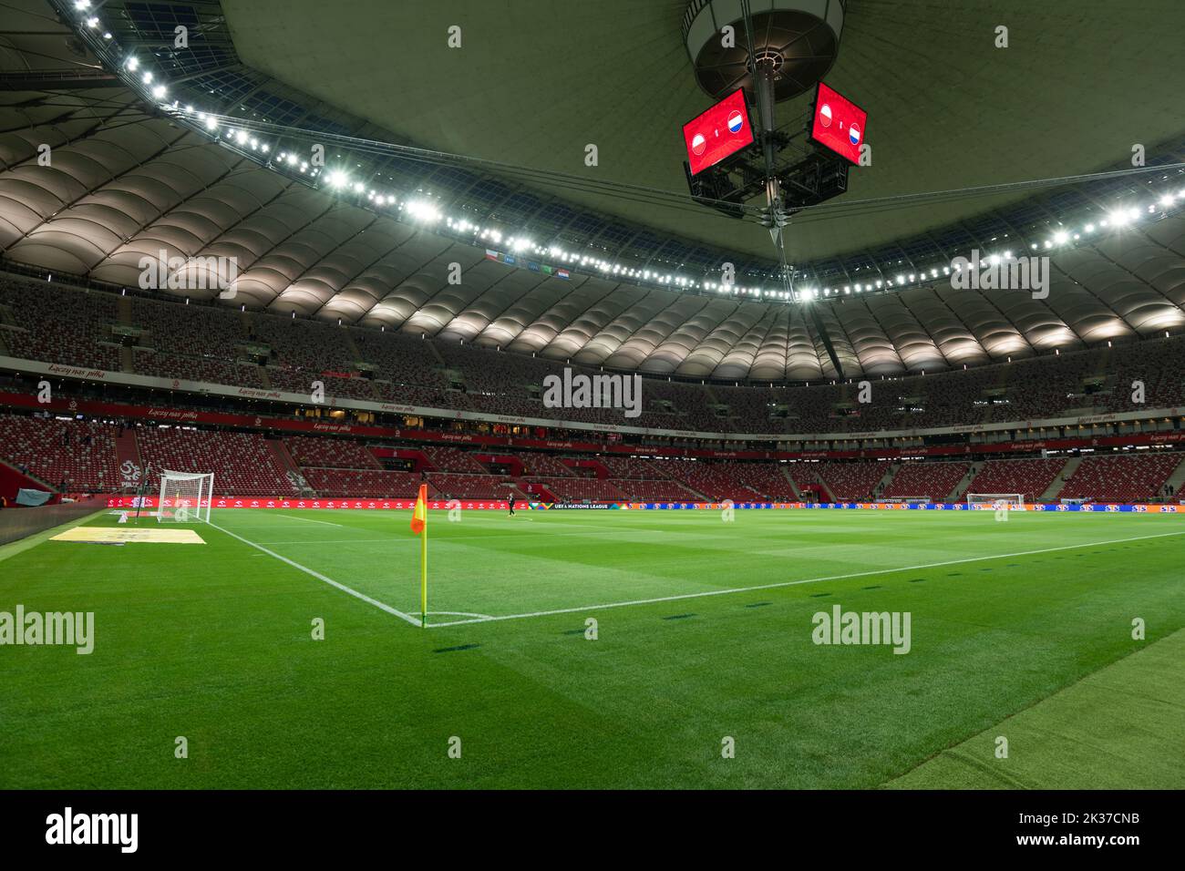 WARSZAWA, POLONIA - 22 SETTEMBRE 2022: UEFA Nations League Division A group 4 match Polonia vs Olanda 0:2. Veduta aerea dello Stadio Nazionale Foto Stock