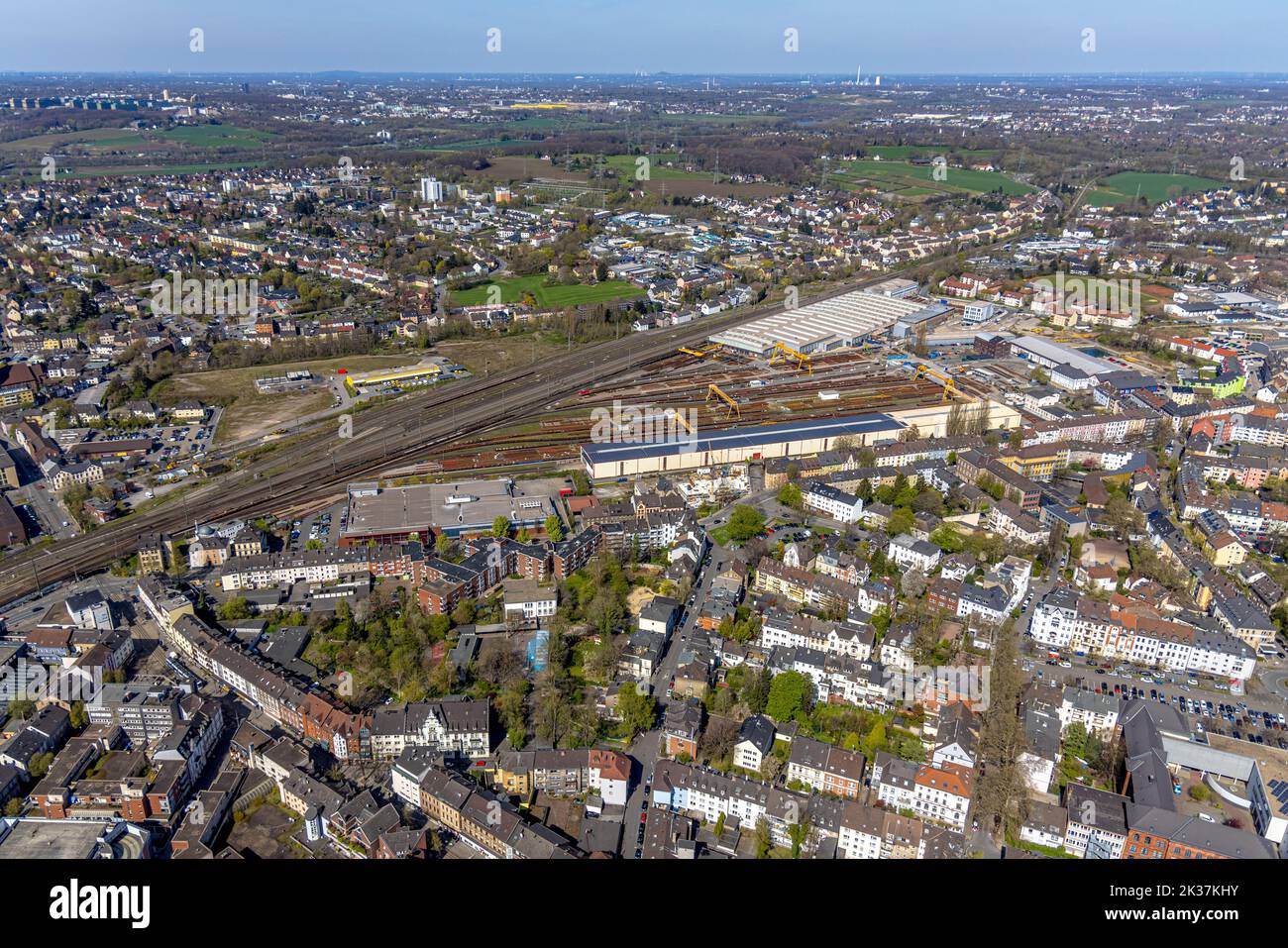 Vista aerea, impianto DB, cantiere Drei Könige, cantiere in ex municipalità. Parcheggio per una casa multigenerazionale a Breite S. Foto Stock