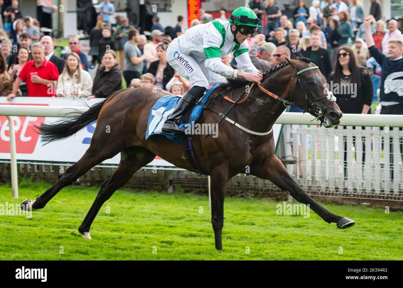 Scene del secondo giorno del Tribute Weekend dell'ippodromo di York, domenica 22nd maggio 2022, con la Sky Bet Sunday Series Foto Stock