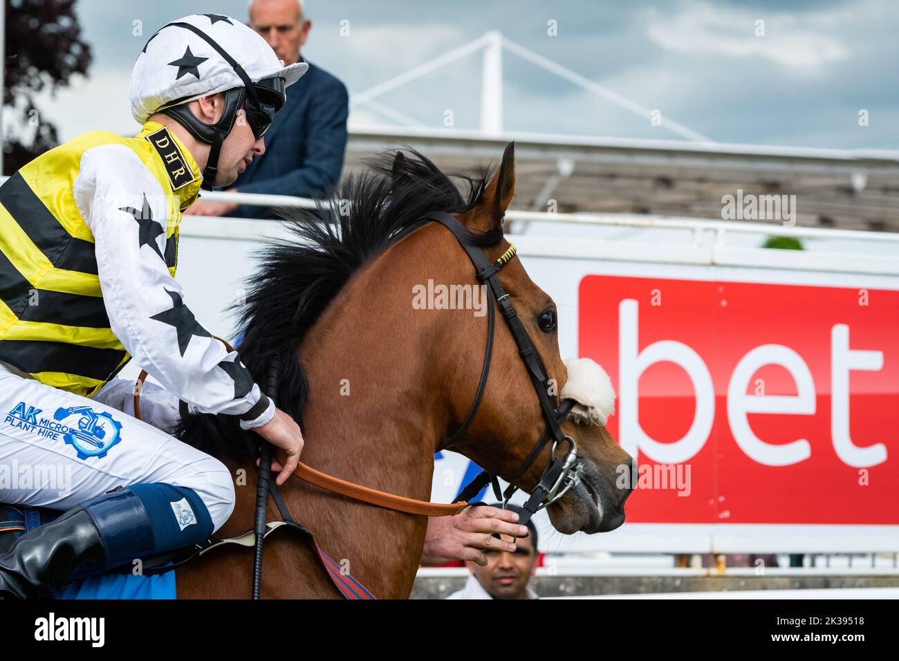 Scene del secondo giorno del Tribute Weekend dell'ippodromo di York, domenica 22nd maggio 2022, con la Sky Bet Sunday Series Foto Stock
