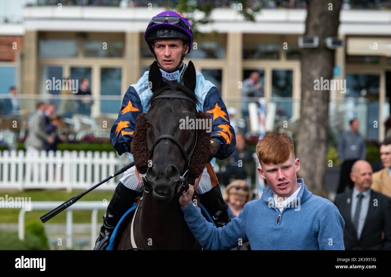Scene del secondo giorno del Tribute Weekend dell'ippodromo di York, domenica 22nd maggio 2022, con la Sky Bet Sunday Series Foto Stock