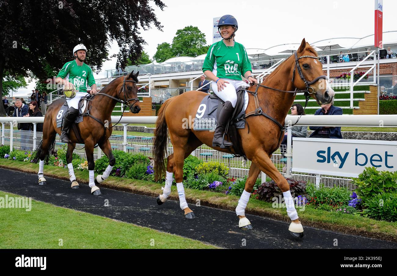 Scene del secondo giorno del Tribute Weekend dell'ippodromo di York, domenica 22nd maggio 2022, con la Sky Bet Sunday Series Foto Stock