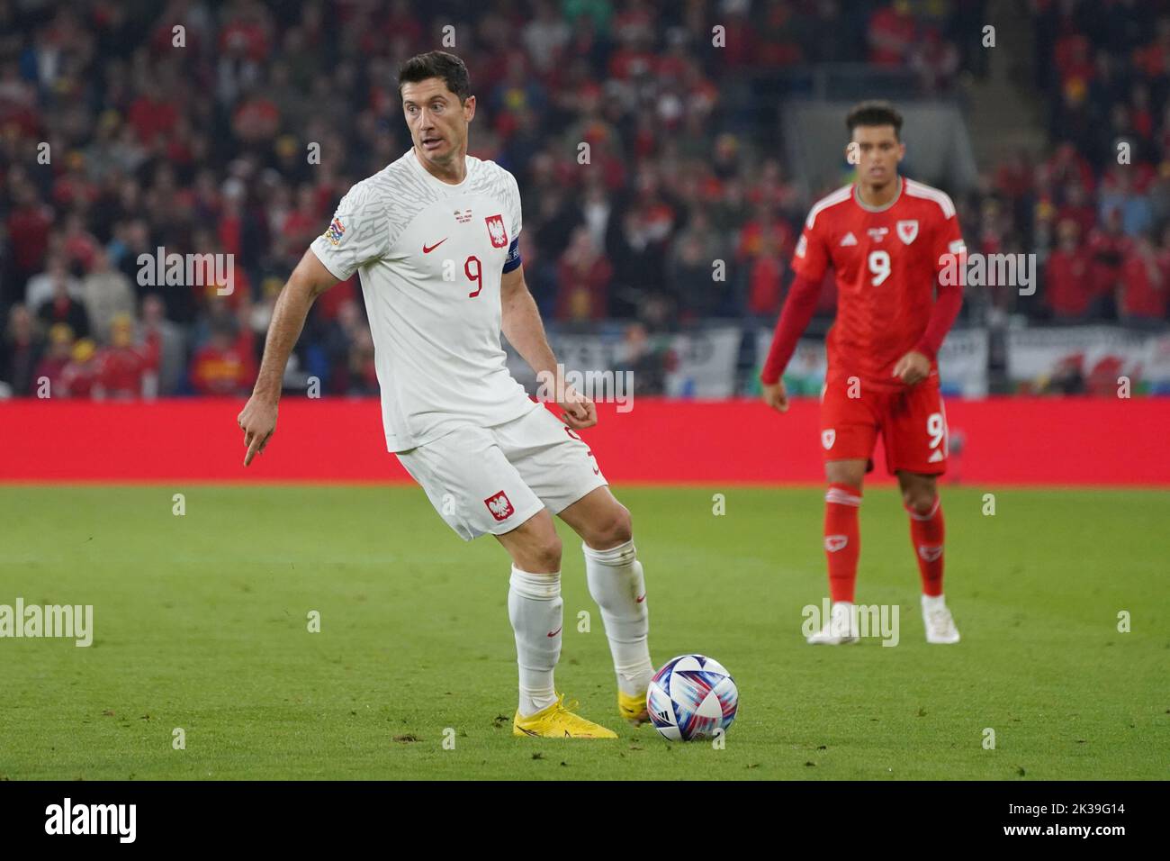 Cardiff, Galles, Regno Unito. 25th Settembre 2022. Il capitano polacco Robert Lewandowski in azione durante la partita del gruppo UEFA Nations A4 contro il Galles al Cardiff City Stadium, Galles. Credit: Penallta Photographics/Alamy Live News Foto Stock