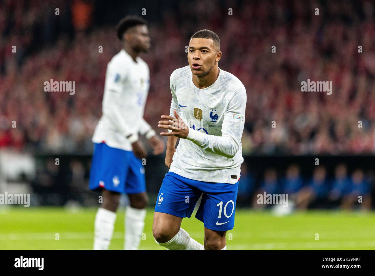 Copenaghen, Danimarca. 25th Set, 2022. Kylian Mbappe (10) di Francia visto durante la partita della UEFA Nations League tra Danimarca e Francia a Parken a Copenaghen. (Photo Credit: Gonzales Photo/Alamy Live News Foto Stock