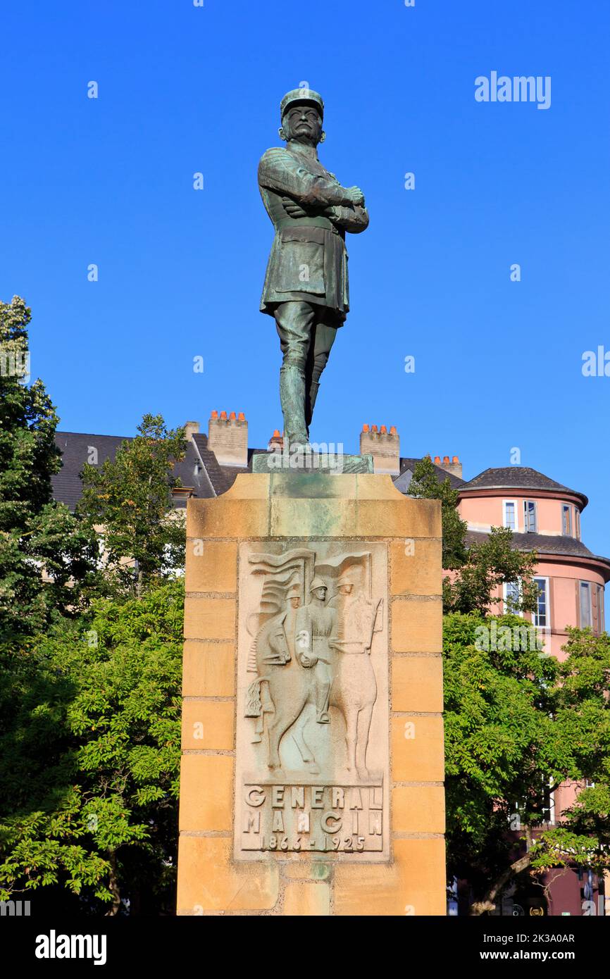Monumento al generale francese a cinque stelle Charles Emmanuel Marie Mangin (1866-1925) a Metz (Mosella), Francia Foto Stock