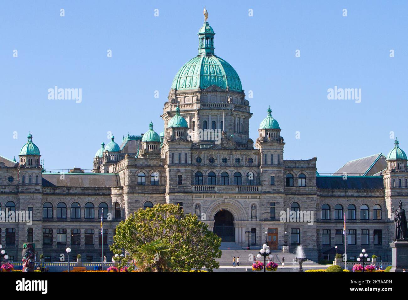 Una vista panoramica degli edifici del Parlamento della British Columbia a Victoria, British Columbia, Canada, sede dell'Assemblea legislativa della British Columbia Foto Stock
