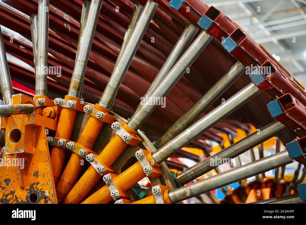 Attrezzatura prefabbricata metallica per l'avvolgimento del nucleo di un motore elettrico o trasformatore Foto Stock