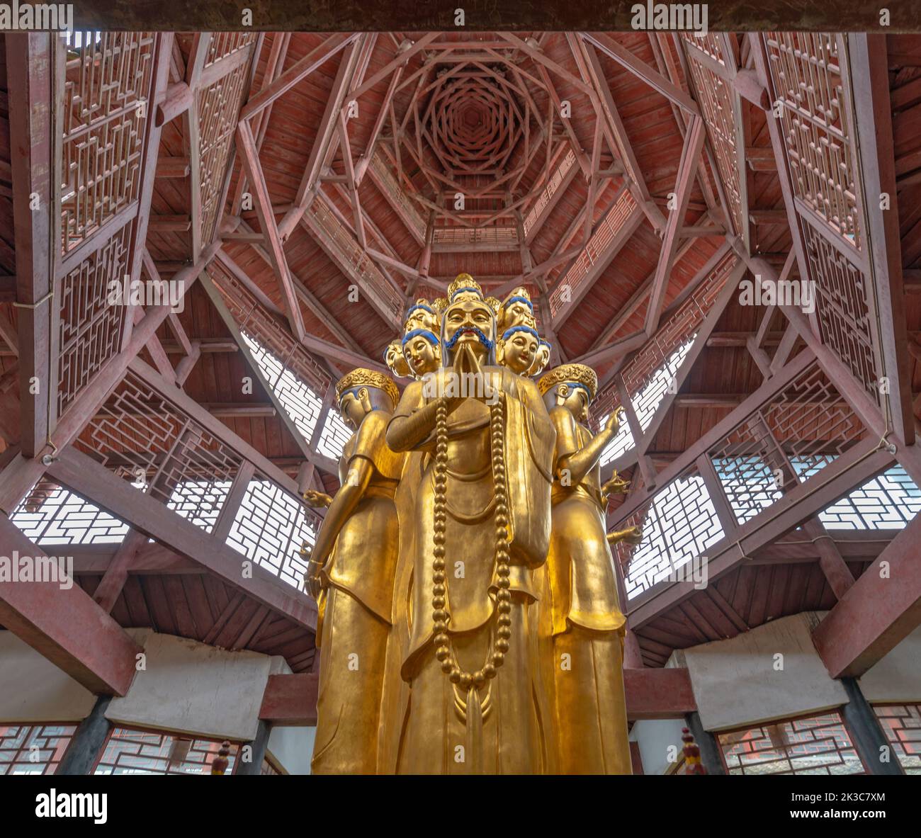 Il paesaggio architettonico del Tempio di Fuhu nel Monte Emei, Cina Foto Stock