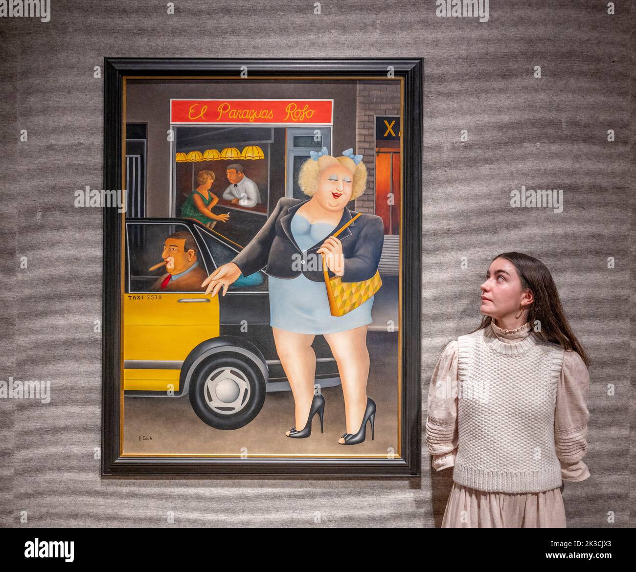 Bonhams, Londra, Regno Unito. 25 settembre 2022. Bonhams Blazing a Trail: La vendita delle donne britanniche moderne si svolge il 28 settembre e presenta le opere di pittori e scultori meno noti con quelle di artisti più affermati. Immagine: Beryl Cook O.B.E. (Inglese, 1926-2008), l'ombrello rosso, stima £20.000-30.000. Credit: Malcolm Park/Alamy Live News. Foto Stock Bonhams, Londra, Regno Unito. 25 settembre 2022. Bonhams Blazing a Trail: La vendita delle donne britanniche moderne si svolge il 28 settembre e presenta le opere di pittori e scultori meno noti con quelle di artisti più affermati. Immagine: Beryl Cook O.B.E. (Inglese, 1926-2008), l'ombrello rosso, stima £20.000-30.000. Credit: Malcolm Park/Alamy Live News. Foto Stock