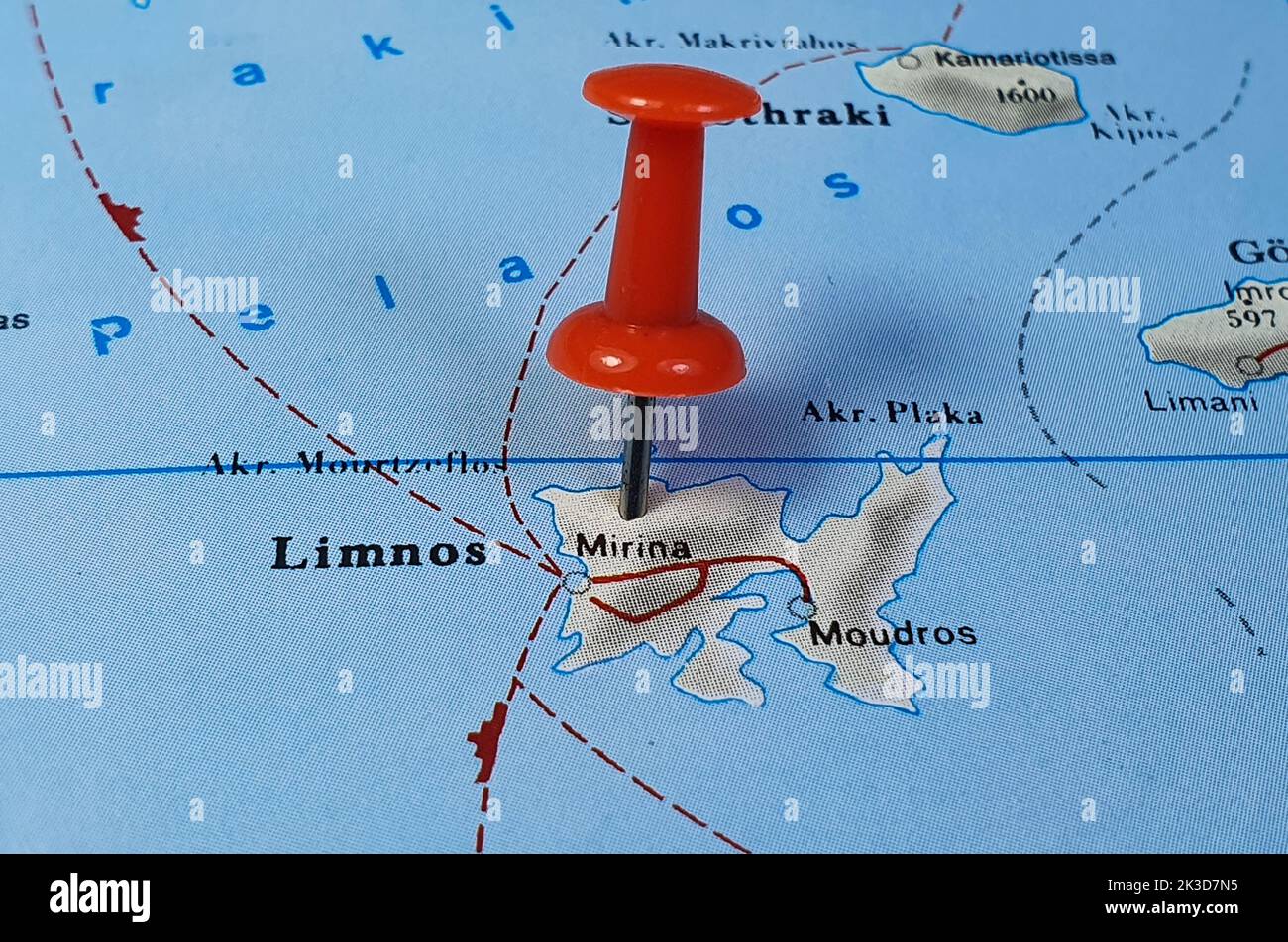 La vista ad angolo alto di una puntina rossa che indica la posizione dell'isola di Limnos sulla mappa Foto Stock