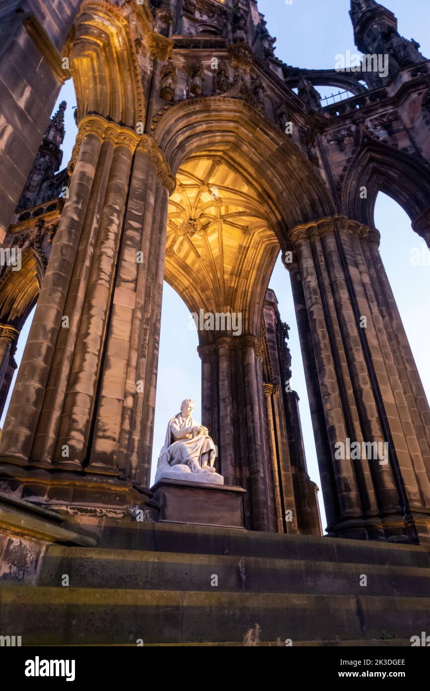 Monumento di Sir Scott a Edimburgo, Scozia Foto Stock