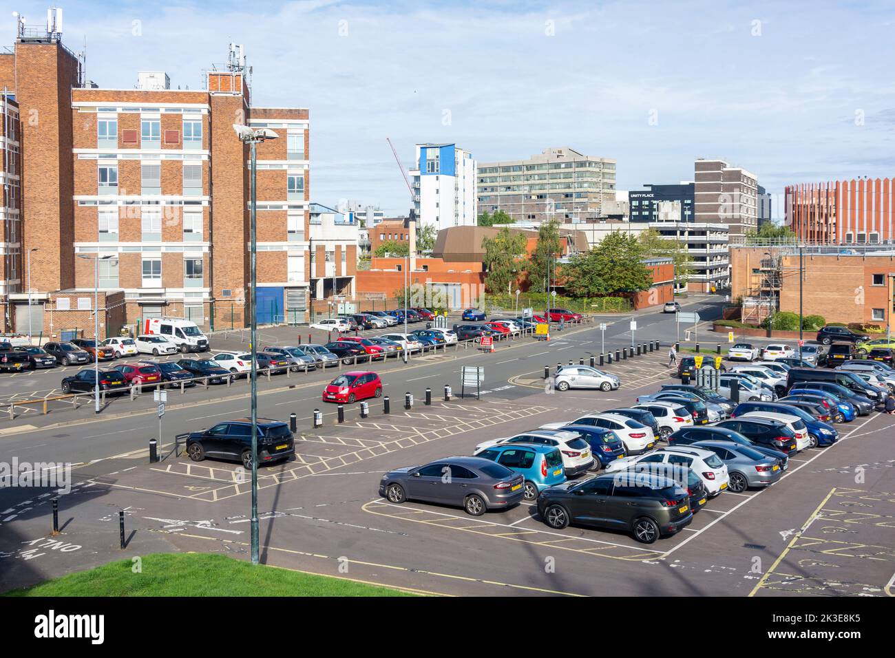 Princes Street Car Park, Princes Street, Swindon, Wiltshire, Inghilterra, Regno Unito Foto Stock