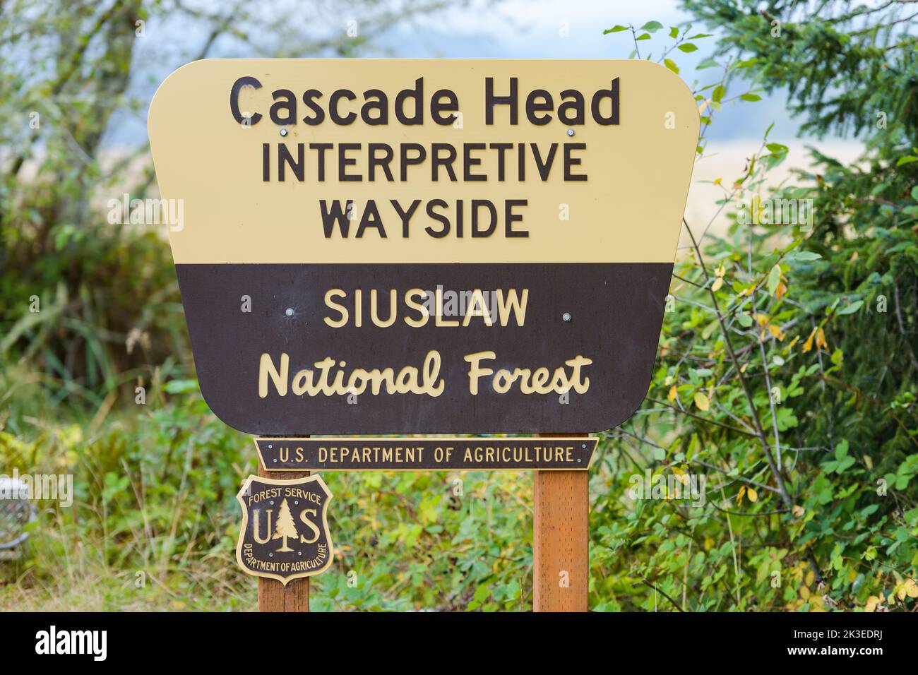Otis, OR, USA - 15 settembre 2022; firma per Cascade Head Interpretive Wayside in Siuslaw National Forest Foto Stock