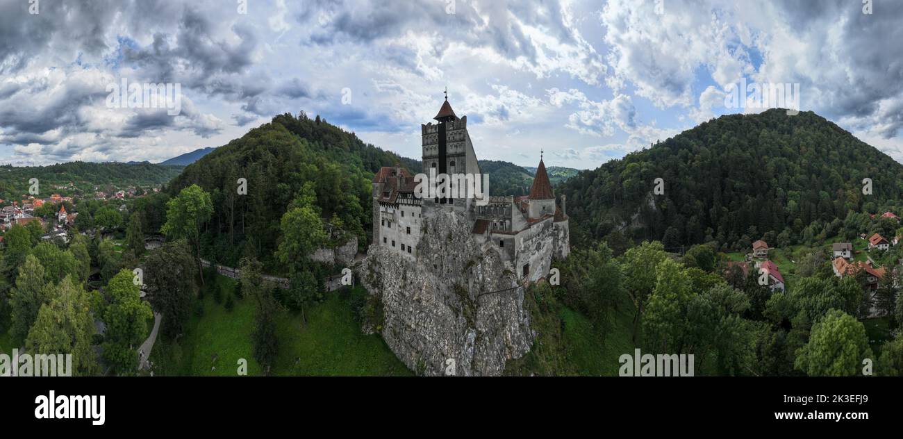 Castello di Bran, Romania. Luogo di Dracula in Transilvania, Carpazi Montagne, romena famosa destinazione in Europa orientale Foto Stock