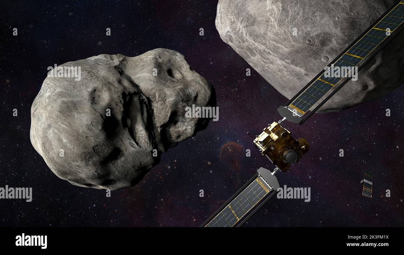 Huntsville, Stati Uniti d'America. 26th Set, 2022. Huntsville, Stati Uniti d'America. 26 Settembre 2022. Un'illustrazione di artisti che illustra il test di reindirizzamento del doppio asteroide della NASA - DART prima dell'impatto sul sistema di asteroidi binari di Didymos. Si prevede che DART avrà un impatto sull'asteroide il 26 settembre 2022. Credit: Steve Gribben/NASA/Johns Hopkins APL/Alamy Live News Foto Stock
