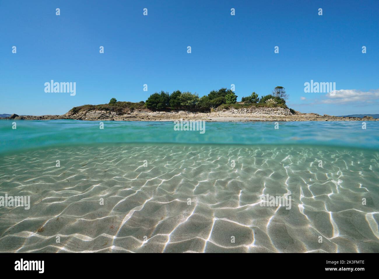 GIGAMIC Isola In Vista SCHIUDI - Gioco Cooperativo Di Memoria E Comunicazione Per Bambini Dai 5 Anni (1-6 Giocatori)