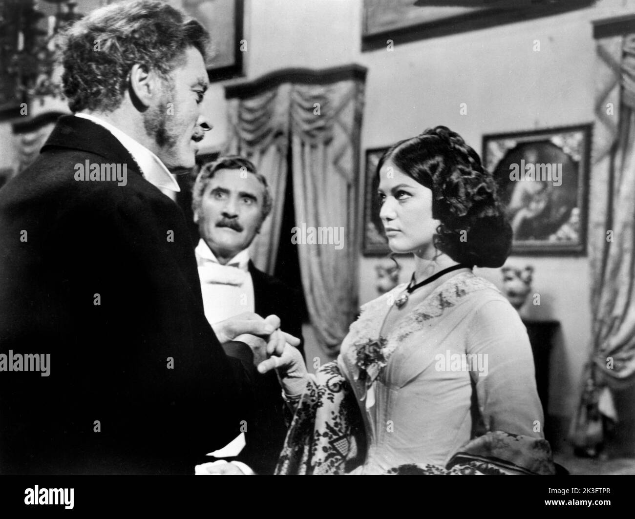 Burt Lancaster, (a sinistra) Claudia Cardinale, on-set of the Film, 'il leopardo', italiano: Il Gattopardo, 20th Century-Fox, 1963 Foto Stock