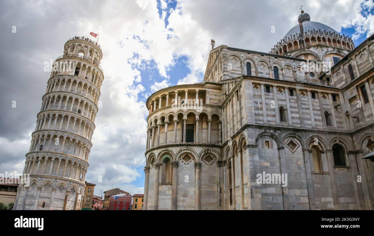 Piazza del Miracolo, Duomo e Torre Pendente di Pisa, Toscana, Italia Foto Stock