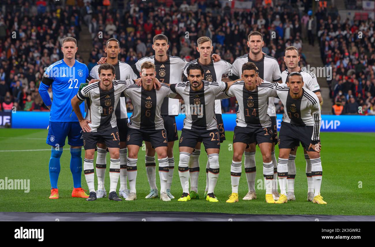 Londra, Regno Unito. 26 set 2022 - Inghilterra / Germania - UEFA Nations League - Lega A - Gruppo 3 - Wembley Stadium Germania foto della squadra per la partita della UEFA Nations League contro l'Inghilterra. Marc-André ter Stegen, David Raum, Tilo Kehrer, Joshua Kimmich, Kai Havertz, Jamal Musiala, Niklas Süle, Jonas Hoffman, Leroy Sané, Ilkay Gündogan, Foto di Nico Schlotterbeck : Mark Pain / Alamy Live News Foto Stock