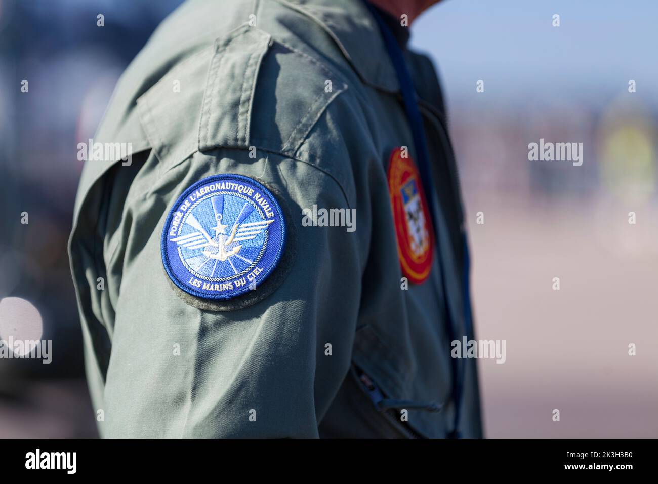 Morlaix, Francia - 18 2022 settembre: Pilota dell'aviazione navale francese (francese: Force de l'aéronautique navale). Foto Stock