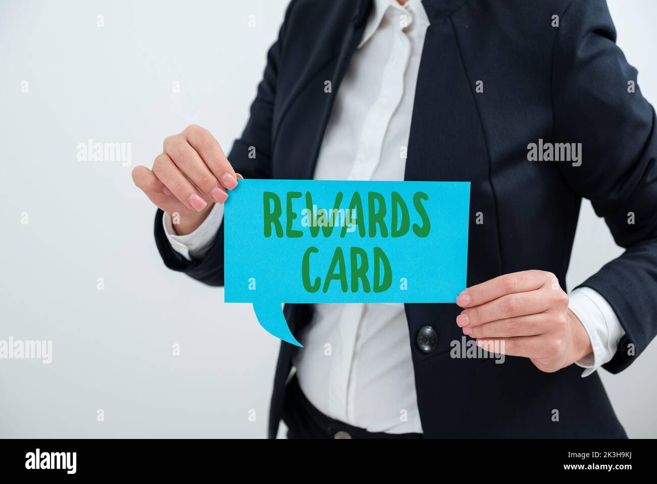 Didascalia concettuale Rewards Card, Word for Help guadagna punti in denaro miglia dagli incentivi per gli acquisti quotidiani Foto Stock