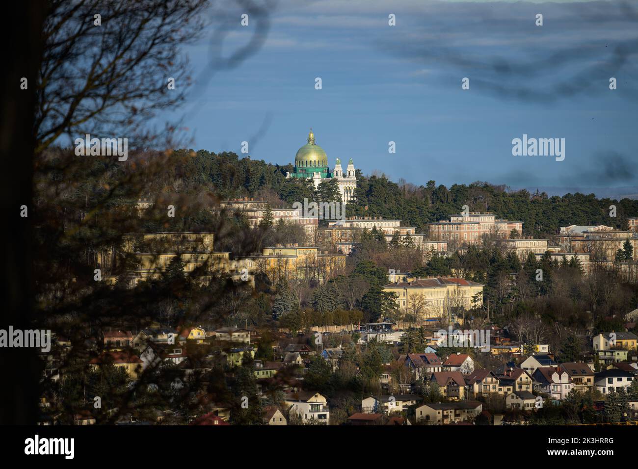 Vienna, Austria - 31 dicembre 2021: Vista panoramica su Vienna (Austria), giorno di sole in inverno, Lainzer Tiergarten Foto Stock