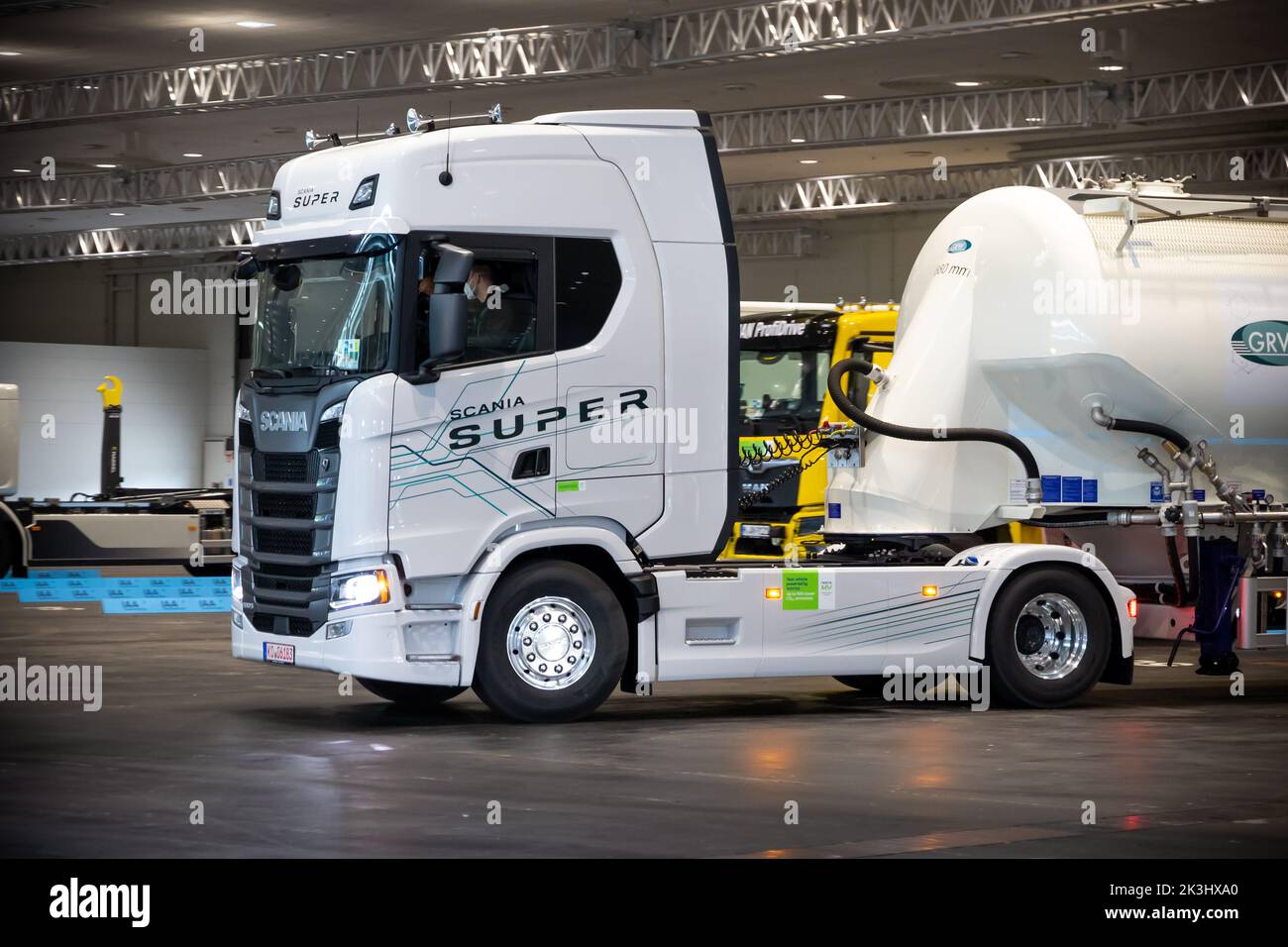 Scania 500 S A4x2EB Super Truck al Salone dei trasporti IAA di Hannover. Germania - 20 settembre 2022 Foto Stock