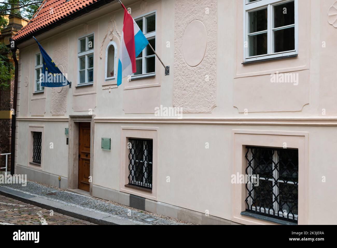 Praga - Repubblica Ceca - 08 01 2020 facciata dell'ambasciata del Granducato di Lussemburgo nel centro storico Foto Stock