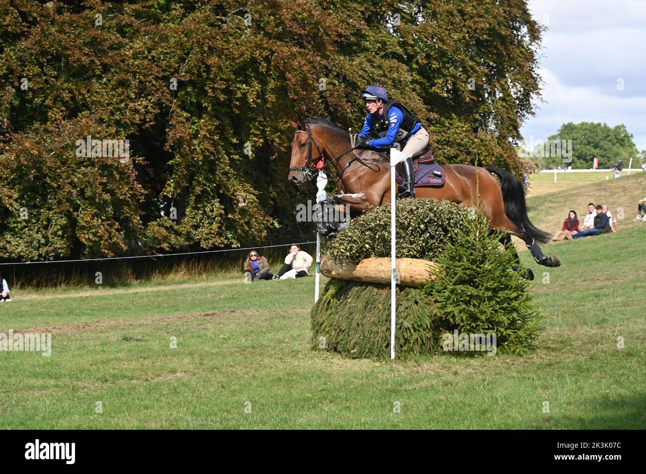 Declan Cullen su Ultimate Quality, fase di cross country della competizione CCI4*-S, Blenheim Palace International Horse Trials, Blenheim Palace, Woodsto Foto Stock