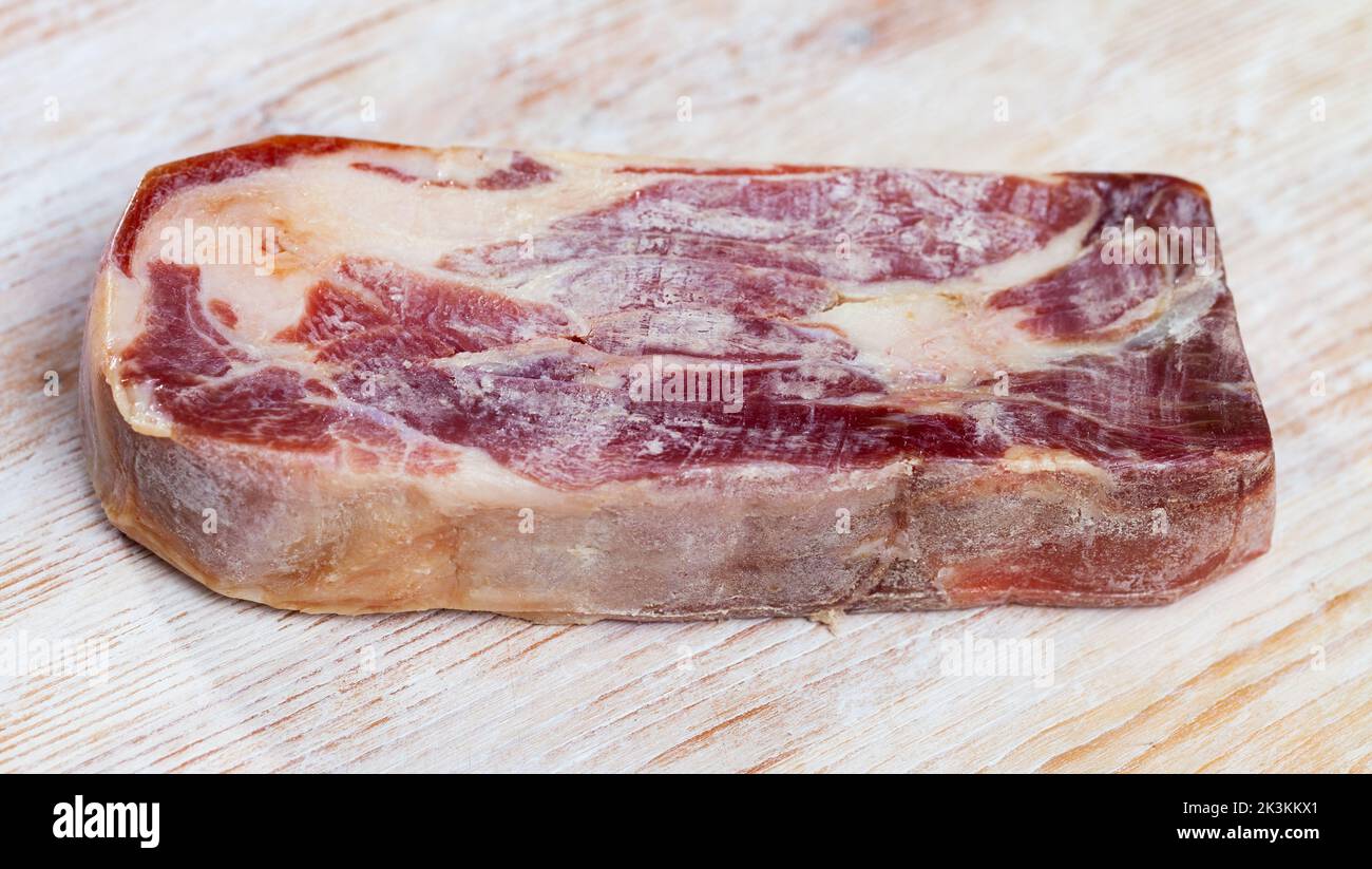 Pezzo di filetto di maiale stagionato Foto Stock Pezzo di filetto di maiale stagionato Foto Stock
