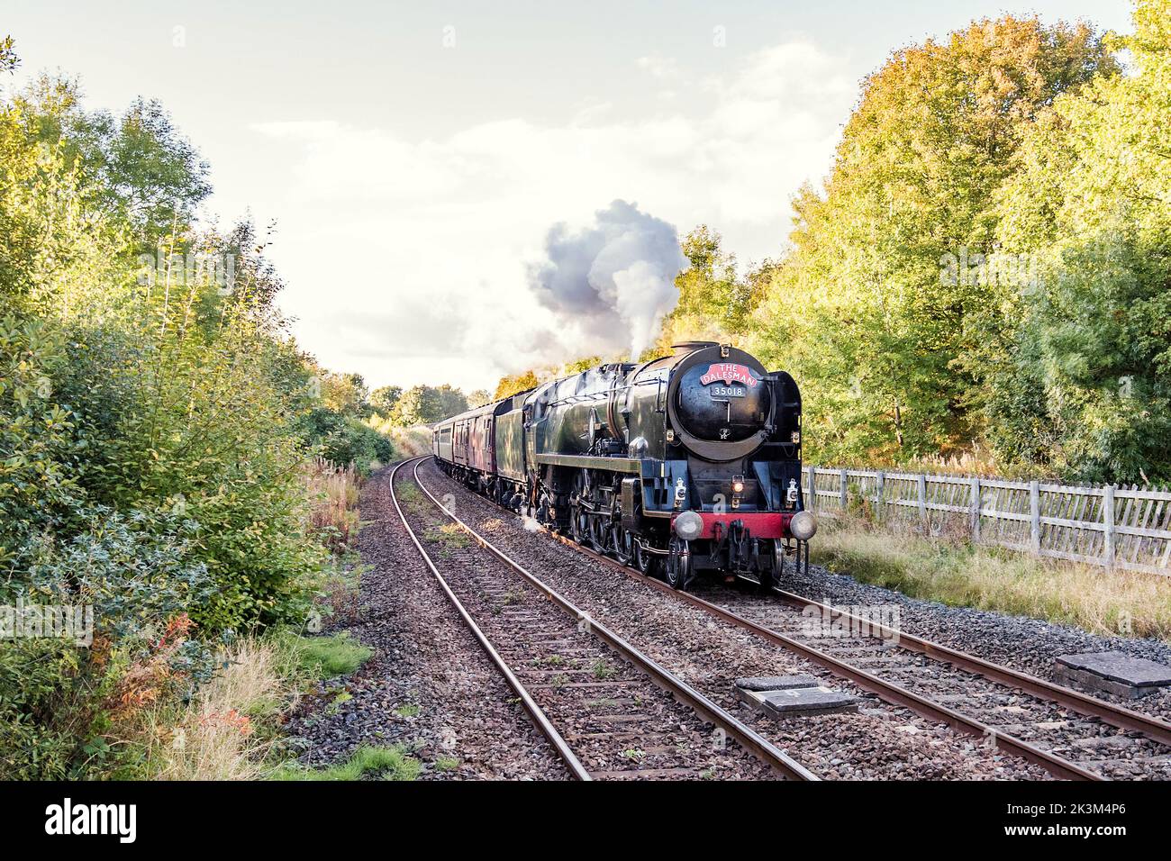 British India linea a Long Preston sul tratto di ritorno da Carlisle 27/9/22 (Pendle Dalesman). Foto Stock