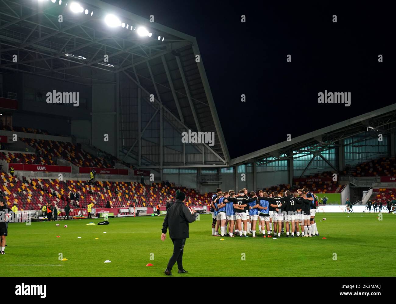 Una vista generale all'interno del campo prima della seconda partita della Premiership Rugby Cup al GTECH Community Stadium, Londra. Data immagine: Martedì 27 settembre 2022. Foto Stock