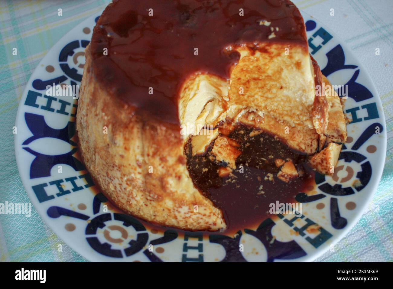 gustoso budino fatto a casa con dodici uova Foto Stock