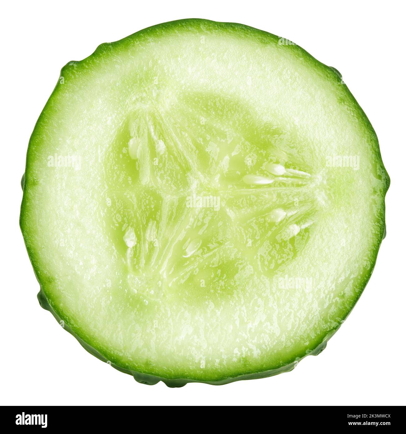 Cucumber Slice isolati su sfondo bianco, percorso di clipping, tutta la profondità di campo Foto Stock