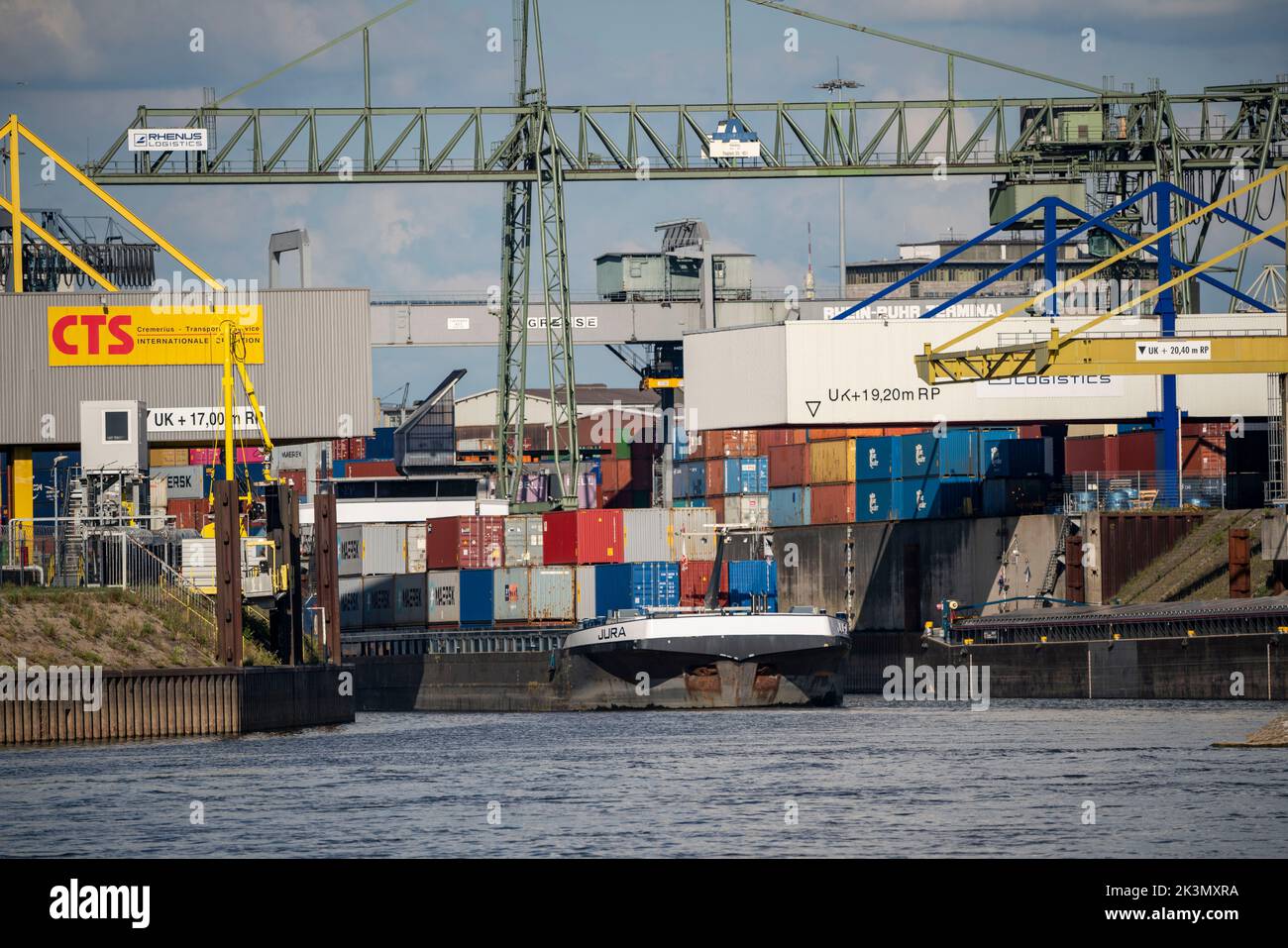 Porti di Duisburg, porto esterno, porto parallelo, movimentazione di container, sul Reno, Container freighters, Duisburg, NRW, Germania Foto Stock