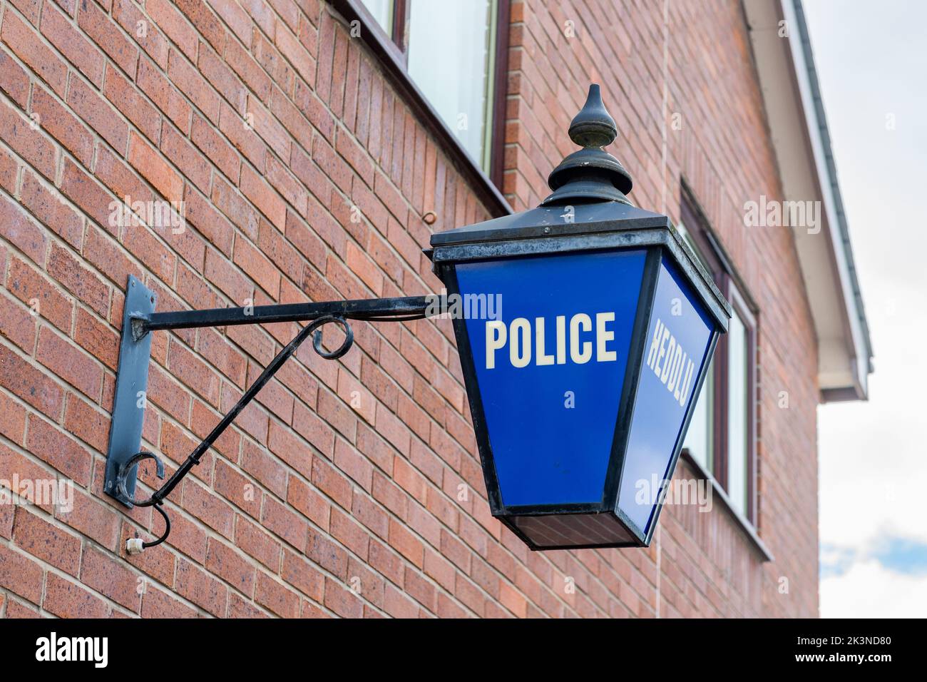 Lampada Heddlu/Police a Porthmadog, Galles del Nord, Regno Unito. Foto Stock