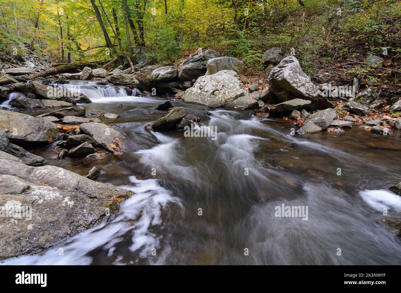 Cascate nel Big Hunting Creek al di fuori di Thurmont, Maryland, nel Catottin Mountain Park Foto Stock