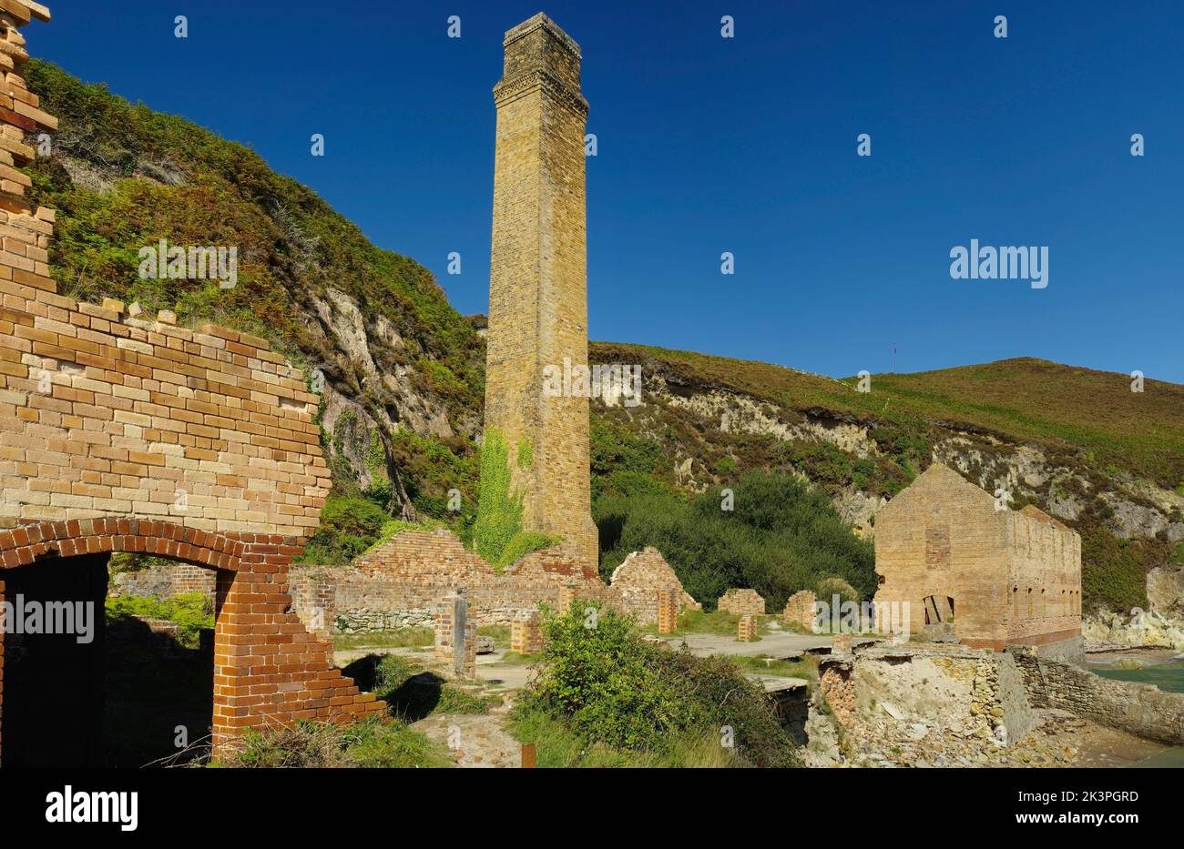 Porth Wen, Disused Brickworks, Anglesey, North Wales Regno Unito. Foto Stock