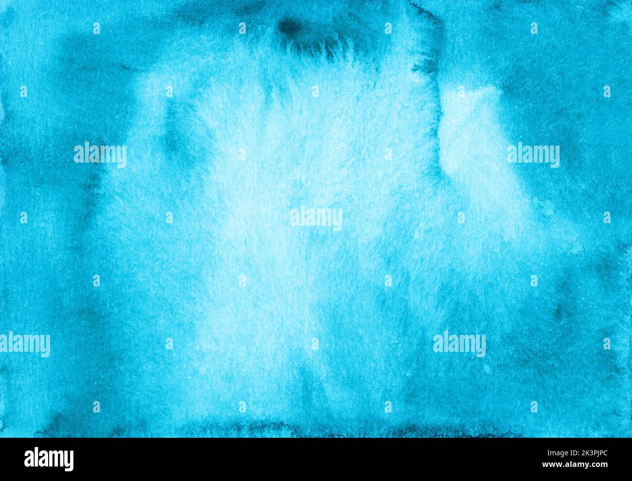 Acquerello vecchio azzurro ciano chiaro e sfondo bianco con spazio per il testo, dipinto a mano. Macchie turchesi sulla carta. Foto Stock
