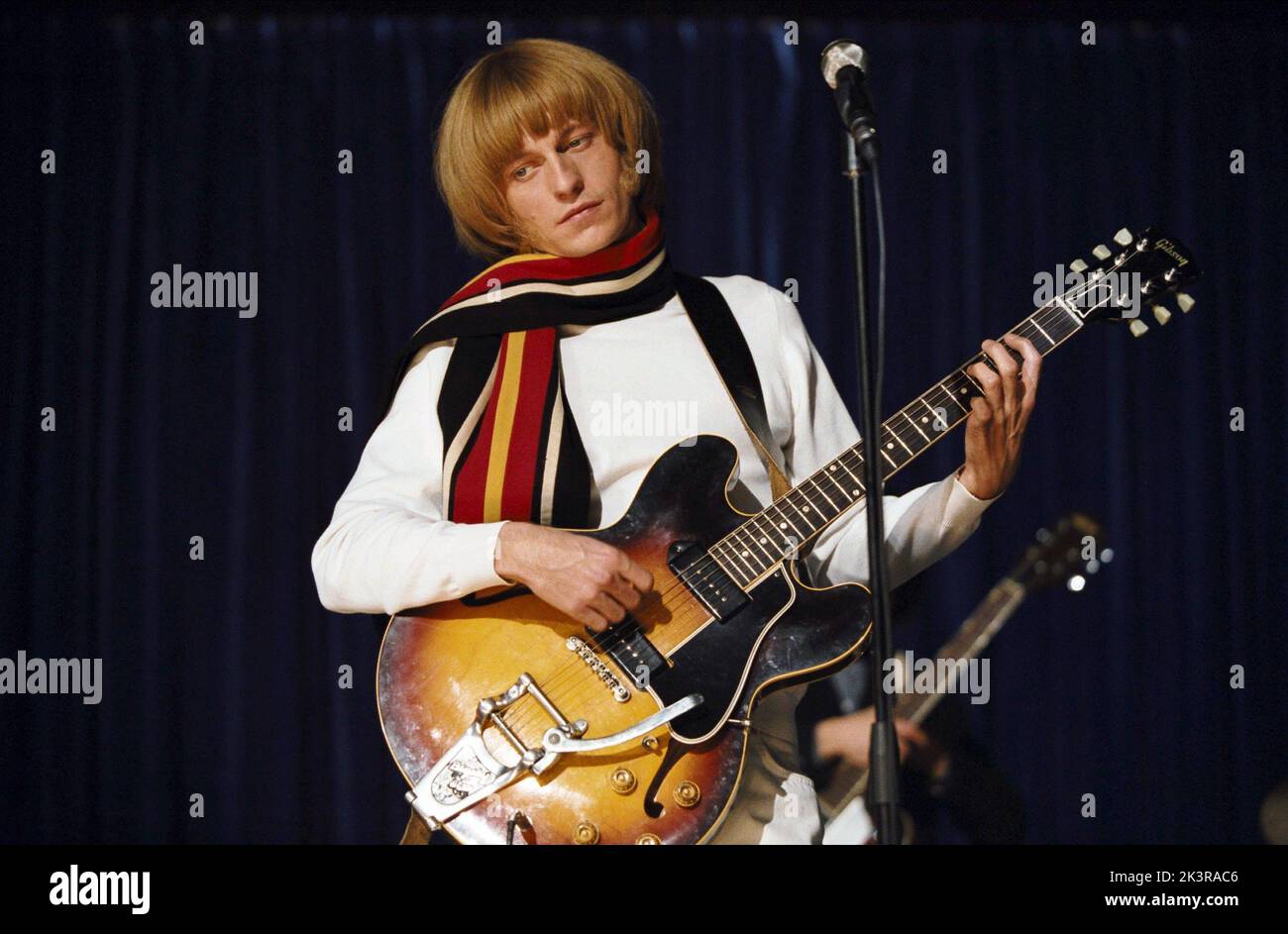 Leo Gregory Film: Stoned (2005) personaggi: Brian Jones regista: Stephen Woolley 11 settembre 2005 **AVVERTENZA** questa fotografia è solo per uso editoriale ed è copyright dei FILM NUMERO 9 e/o del fotografo assegnato dalla Film o dalla Production Company e può essere riprodotta solo da pubblicazioni in congiunzione con la promozione del film di cui sopra. È richiesto un credito obbligatorio per IL NUMERO di film 9. Il fotografo deve essere accreditato anche quando è noto. Nessun uso commerciale può essere concesso senza autorizzazione scritta da parte della Film Company. Foto Stock