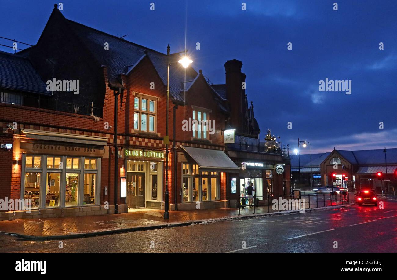 Slug & Lettuce, e Pizza Express, Unit 1 & 2 Victoria Square, Grappenhall Road, Stockton Heath, WA4 6LG Foto Stock