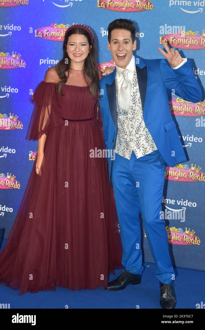 Roma, Italia. 26th Set, 2022. Lui e Sofi, Luigi Calagna e Sofia Scalia durante l'anteprima della serie Amazon prime Video. Me contro te - la Famiglia reale. Roma (Italia) 26 Settembre 2022 Credit: dpa/Alamy Live News Foto Stock