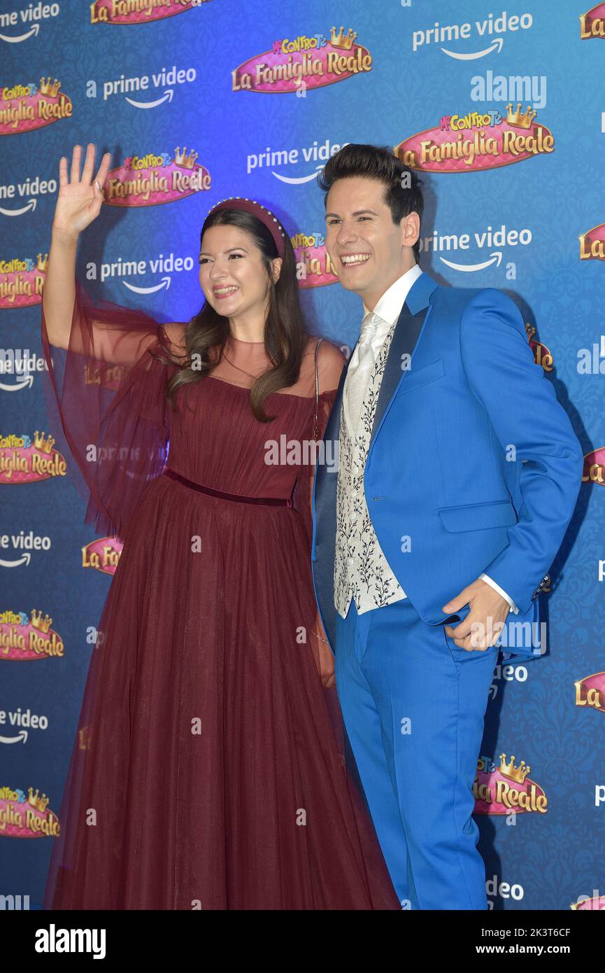 Roma, Italia. 26th Set, 2022. Lui e Sofi, Luigi Calagna e Sofia Scalia durante l'anteprima della serie Amazon prime Video. Me contro te - la Famiglia reale. Roma (Italia) 26 Settembre 2022 Credit: dpa/Alamy Live News Foto Stock