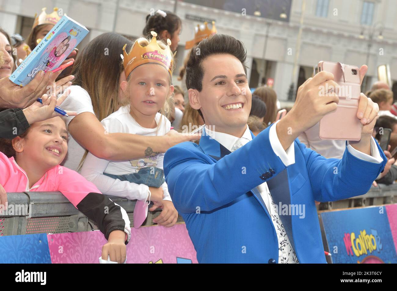 Roma, Italia. 26th Set, 2022. Lui e Sofi, Luigi Calagna e Sofia Scalia durante l'anteprima della serie Amazon prime Video. Me contro te - la Famiglia reale. Roma (Italia) 26 Settembre 2022 Credit: dpa/Alamy Live News Foto Stock