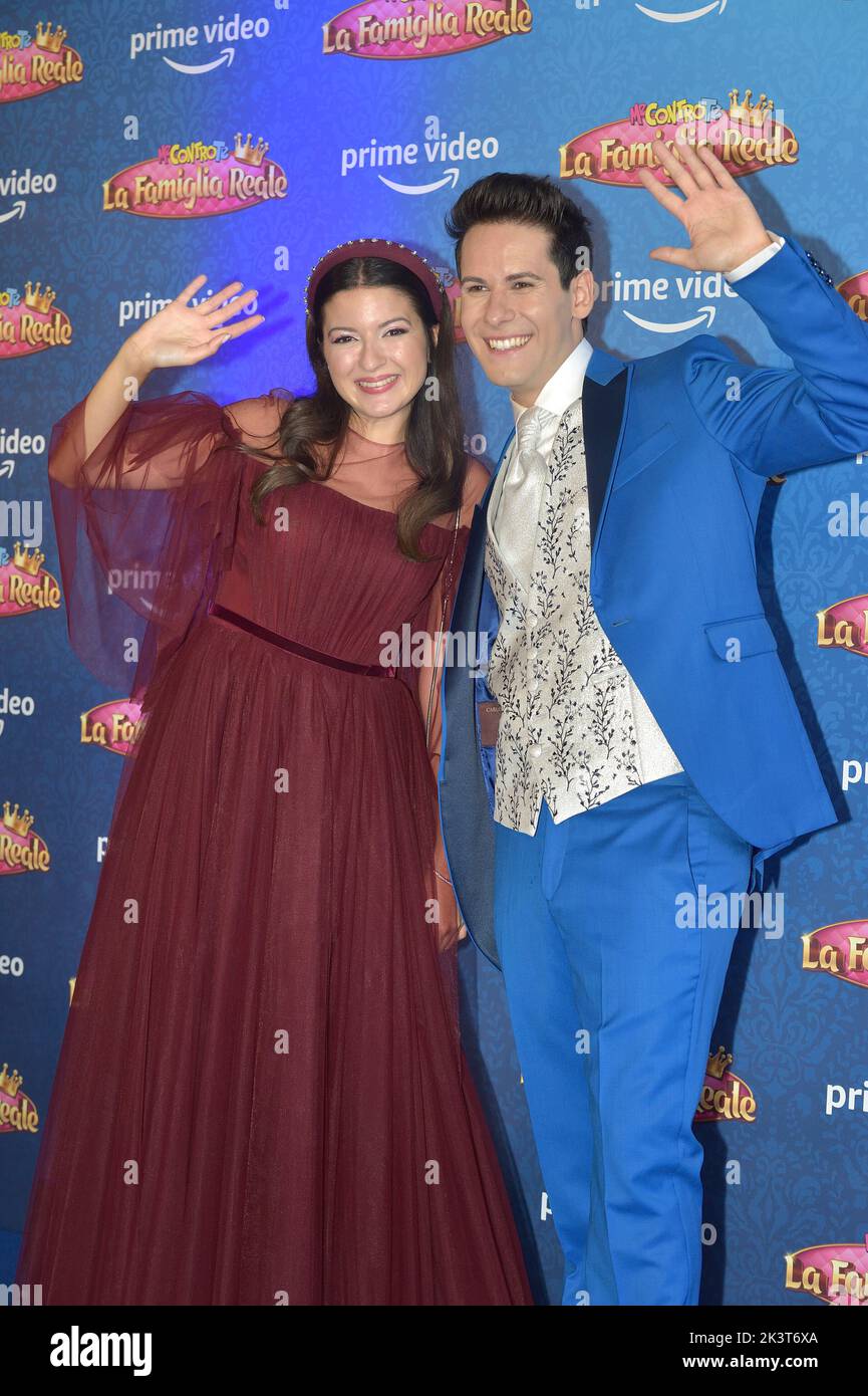 Roma, Italia. 26th Set, 2022. Lui e Sofi, Luigi Calagna e Sofia Scalia durante l'anteprima della serie Amazon prime Video. Me contro te - la Famiglia reale. Roma (Italia) 26 Settembre 2022 Credit: dpa/Alamy Live News Foto Stock