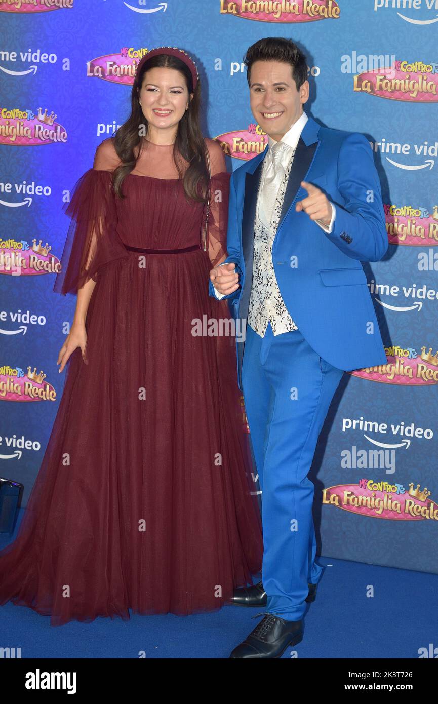 Roma, Italia. 26th Set, 2022. Lui e Sofi, Luigi Calagna e Sofia Scalia durante l'anteprima della serie Amazon prime Video. Me contro te - la Famiglia reale. Roma (Italia) 26 Settembre 2022 Credit: dpa/Alamy Live News Foto Stock