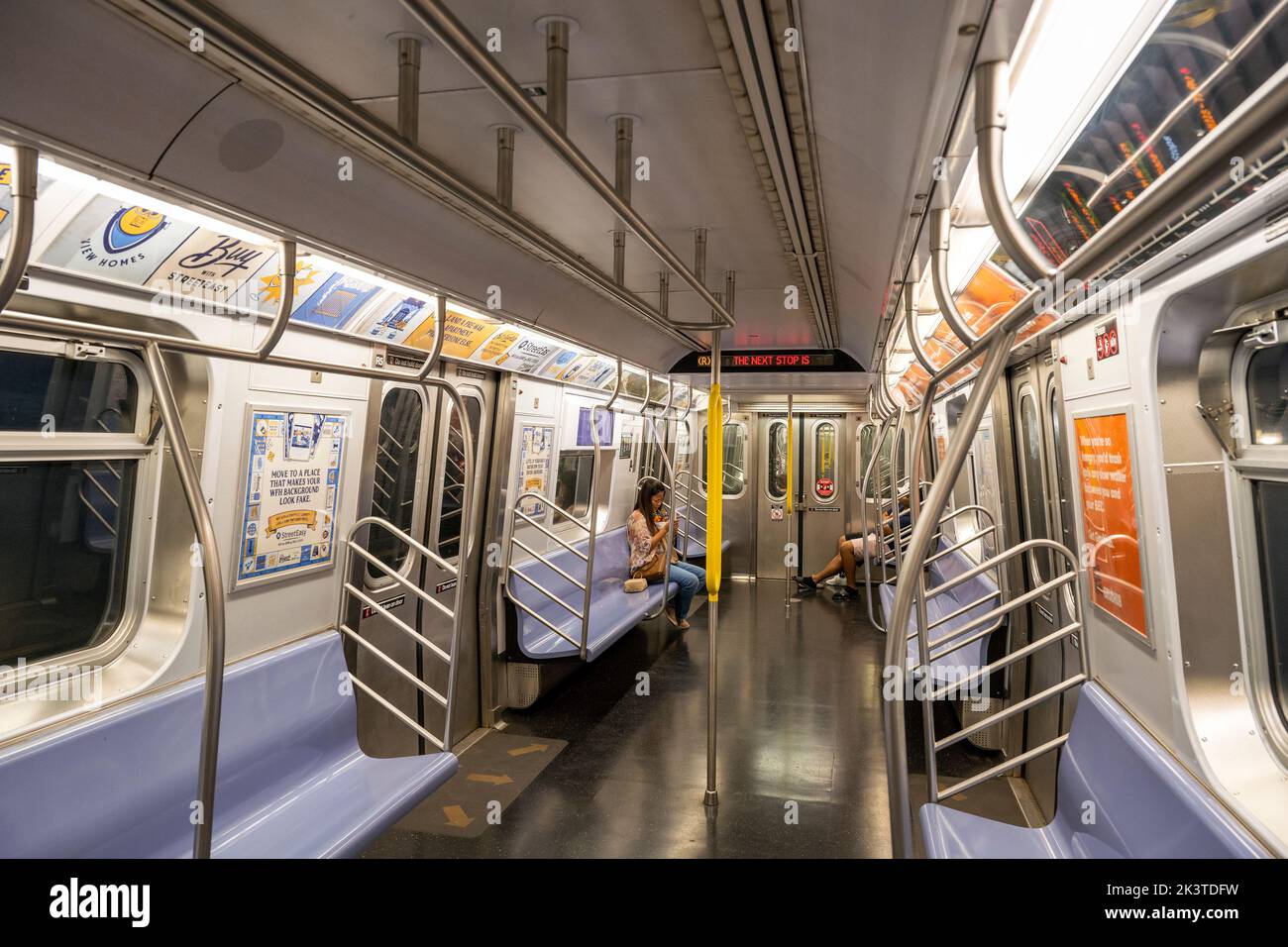 Treno della metropolitana, Manhattan, New York, Stati Uniti d'America Foto Stock