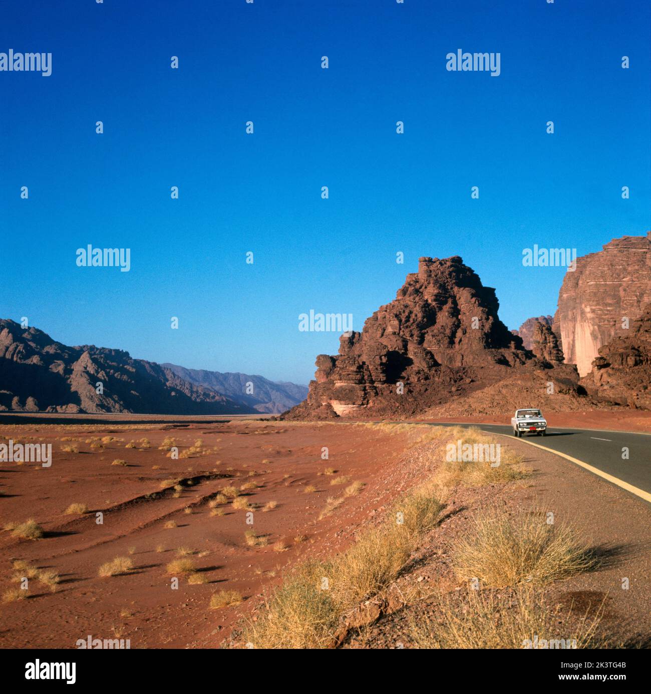 Saudi Arabia Hail - Tabuk Road deserto e montagne Foto Stock