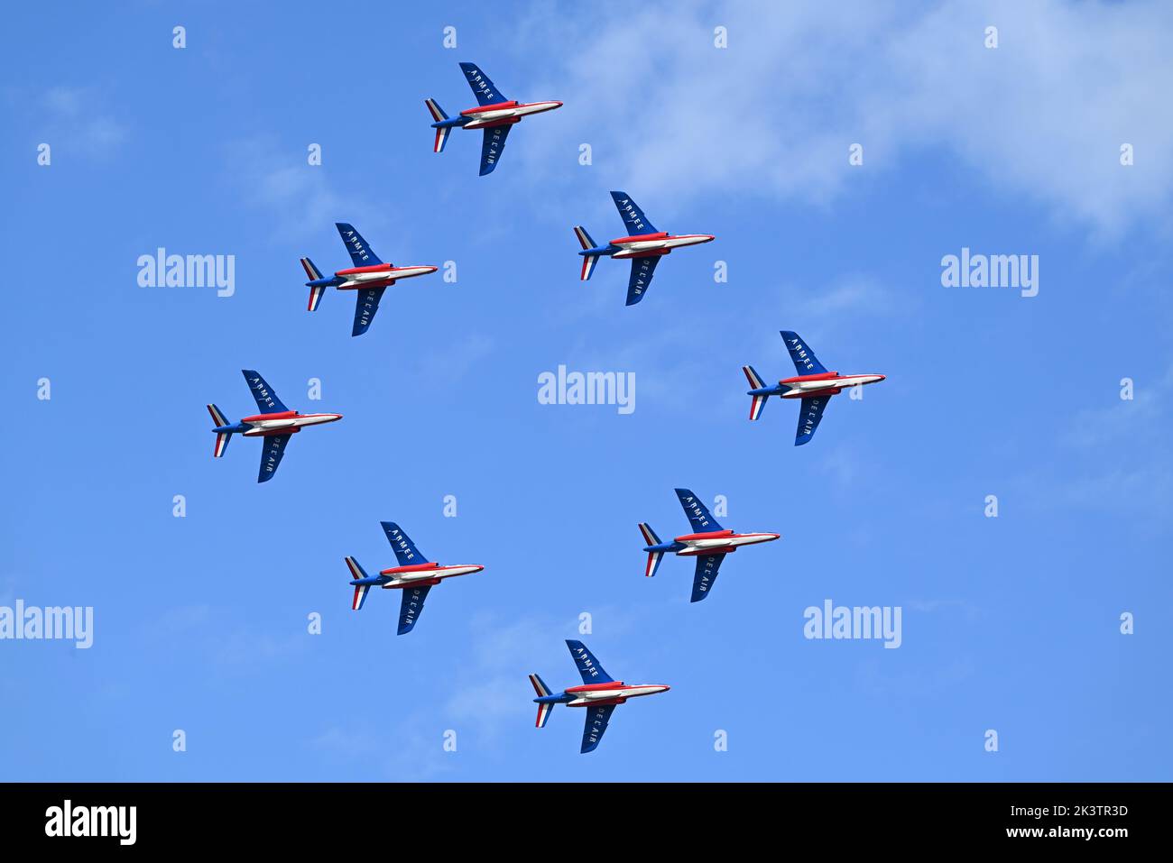 La nazionale francese del jet team ''la patrouille de France'' ha tenuto uno spettacolo sull'ex base aerea francasale, vicino a Tolosa. Foto Stock